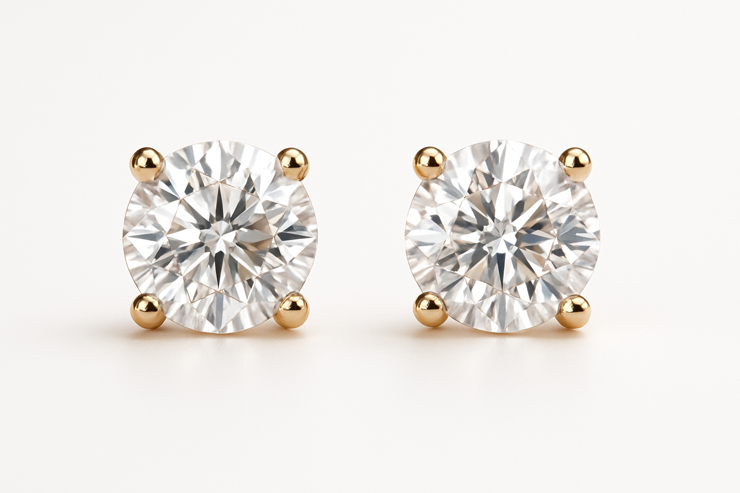 Diamond Stud Earrings 18 with none give the image png format no background