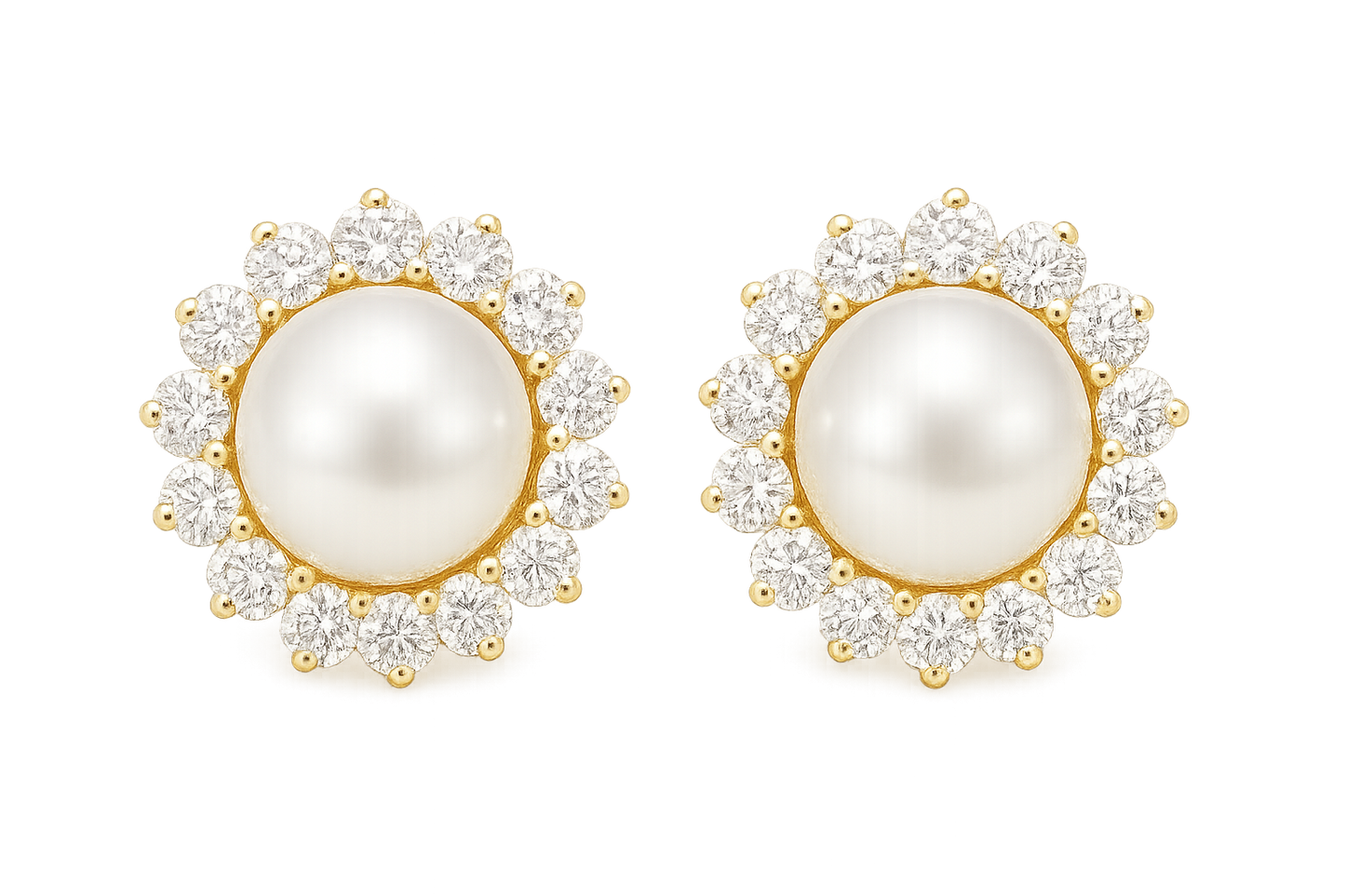 Diamond Stud Earrings 18 with pearl give the image png format no background